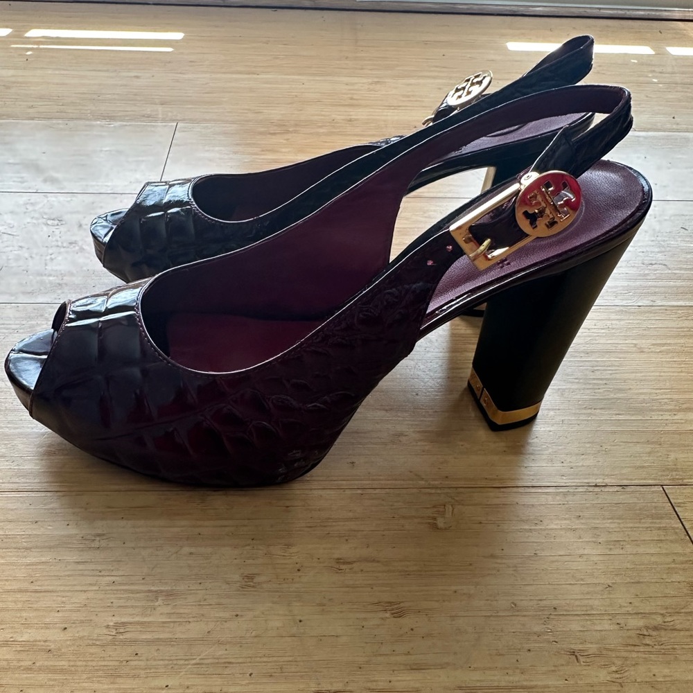 Tory Burch Allison Crocs Burgundy Patent Leather platform pumps. Sz 9.5 - Picture 6 of 9